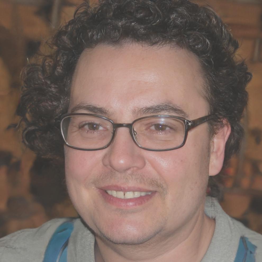 Portretul lui Sorin Hulea, fondator nalvorythiq